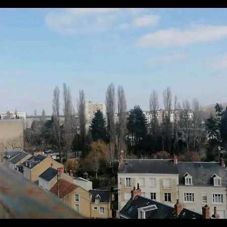 Un Temps Pour Soi Apartment Chateauroux Bagian luar foto